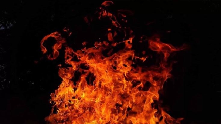 Homem tenta matar ex-enteados incendiando casa da família em Valentim Gentil - 